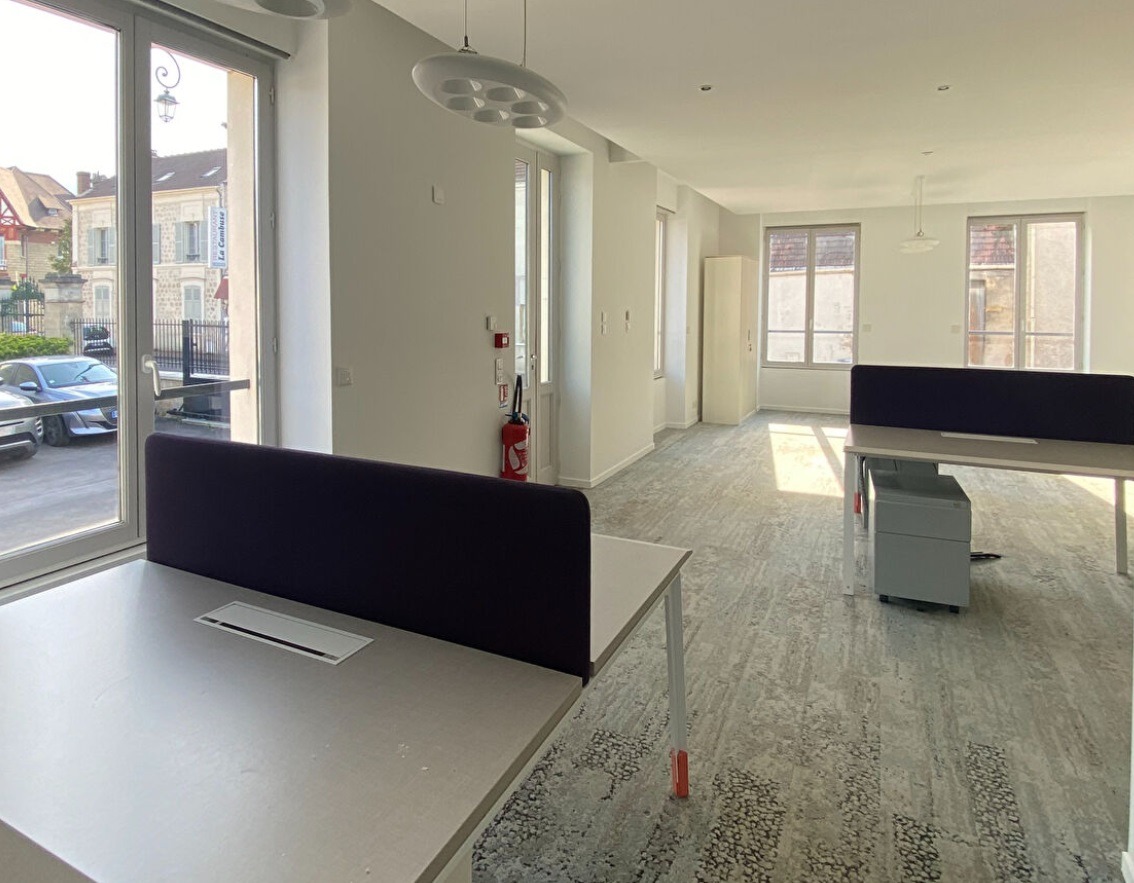 VENTE ACTIVITES/BUREAUX 280 m²