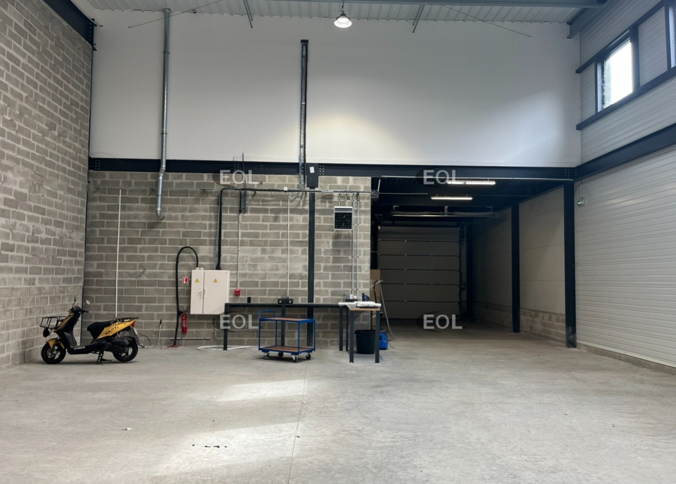 LOCATION ACTIVITES 462 m²