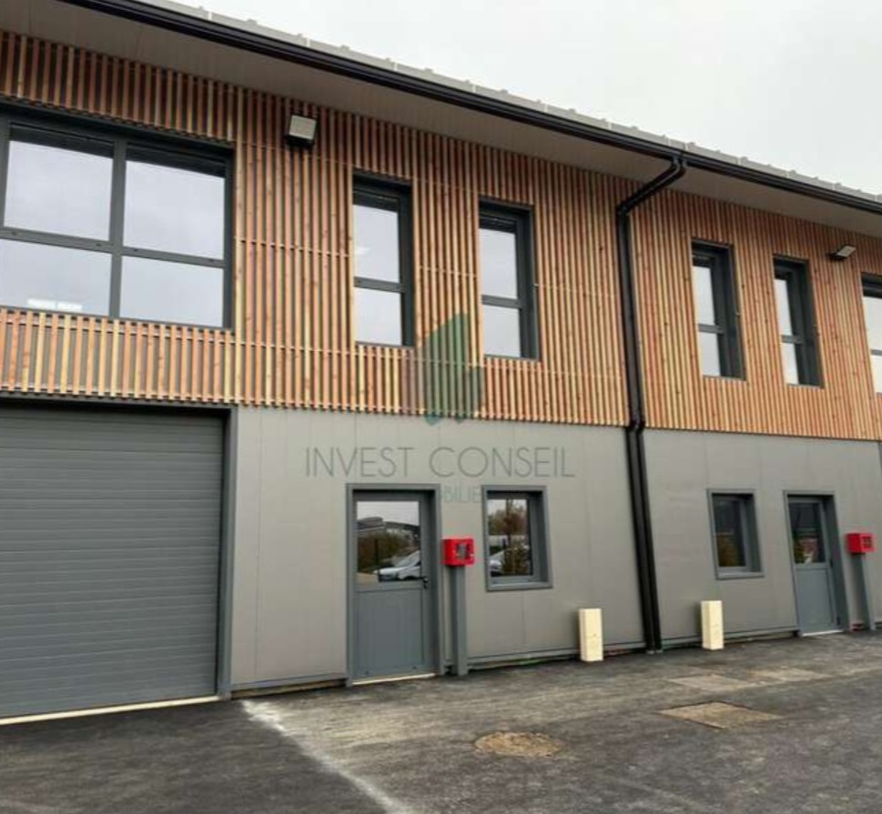 LOCATION ACTIVITES 274 m²
