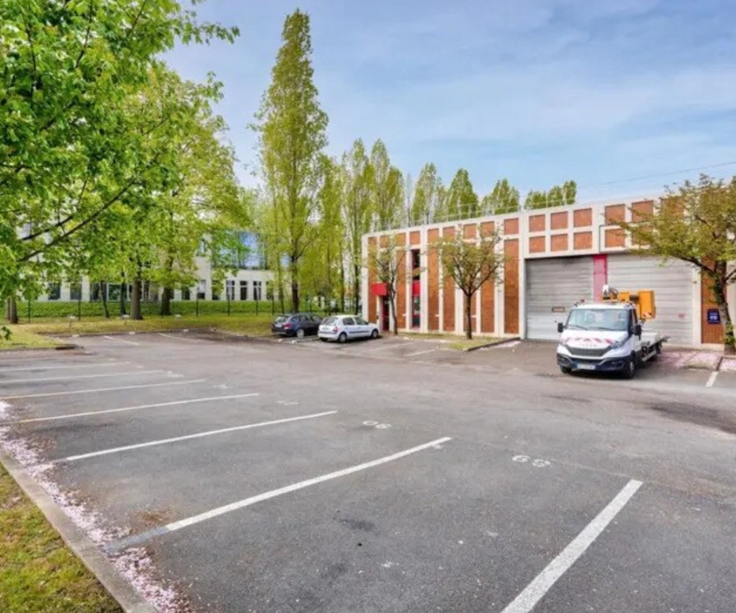 LOCATION ACTIVITES/BUREAUX
