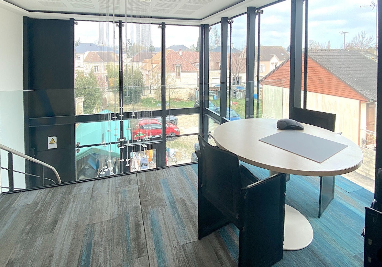 VENTE ACTIVITES/BUREAUX 280 m²