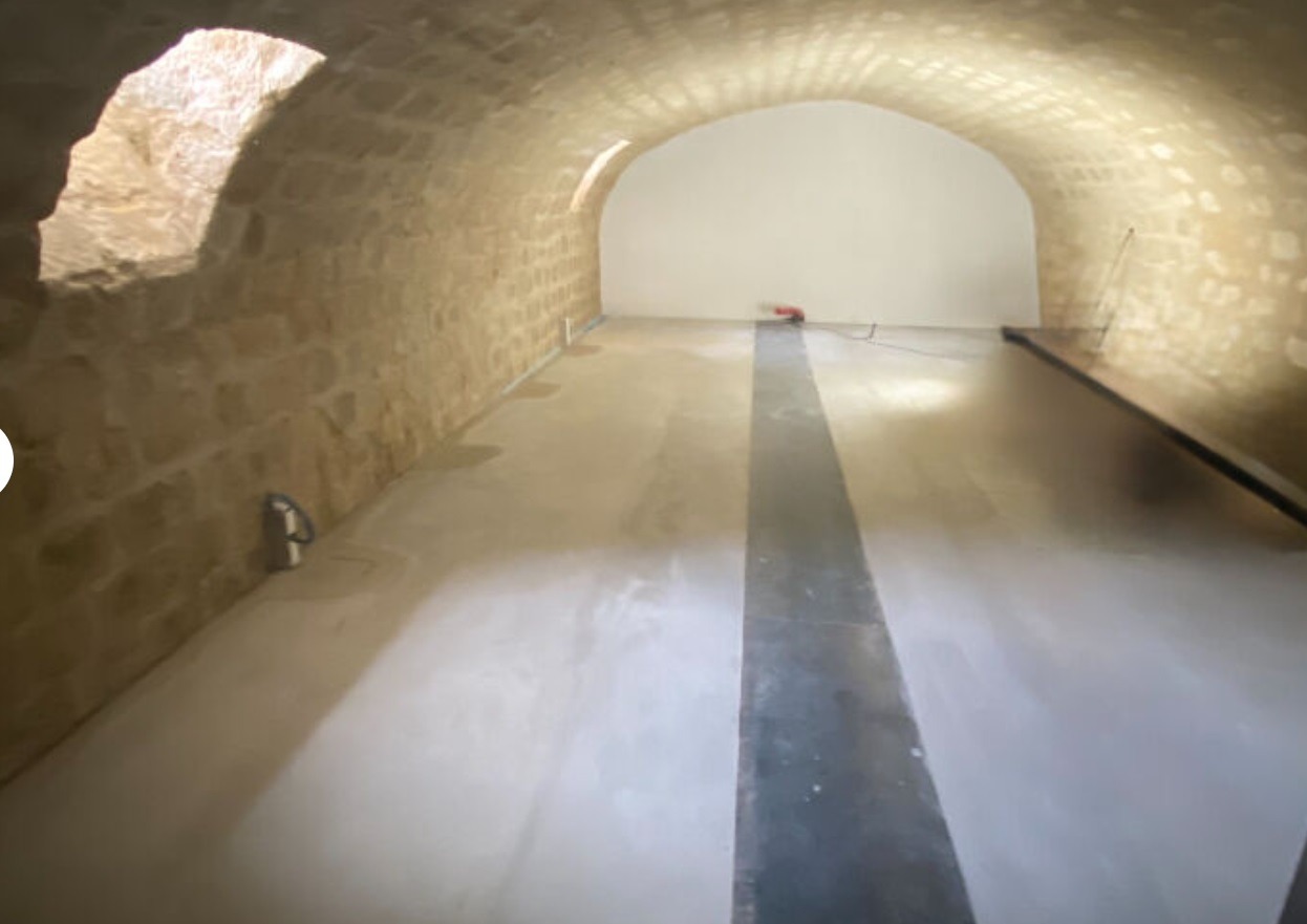 VENTE ACTIVITES/BUREAUX 280 m²