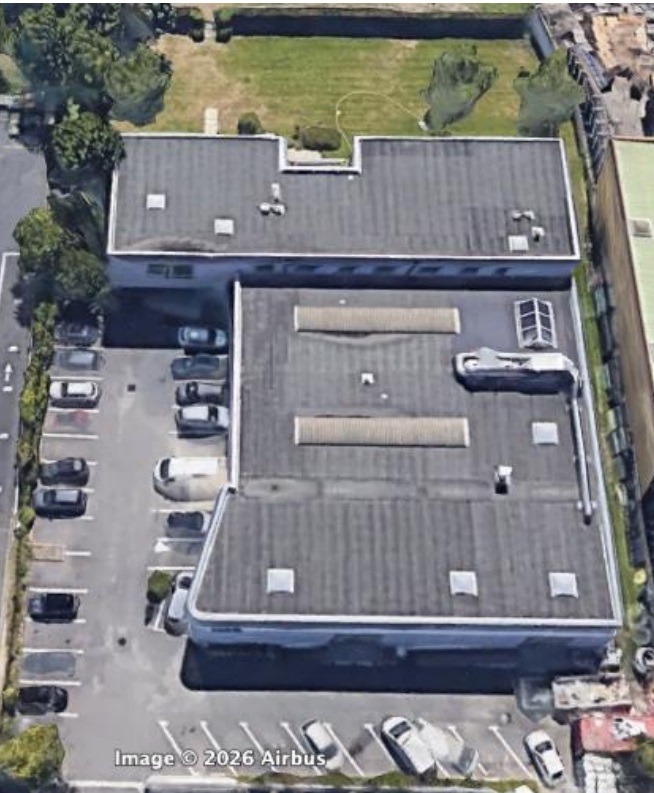 VENTE ACTIVITES/BUREAUX 1800 m²