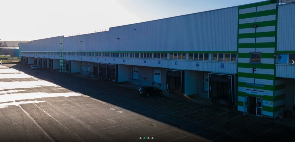 LOCATION ENTREPOT 55271 m²